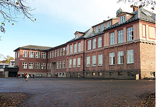 Info om Kjels�s skole og flytting